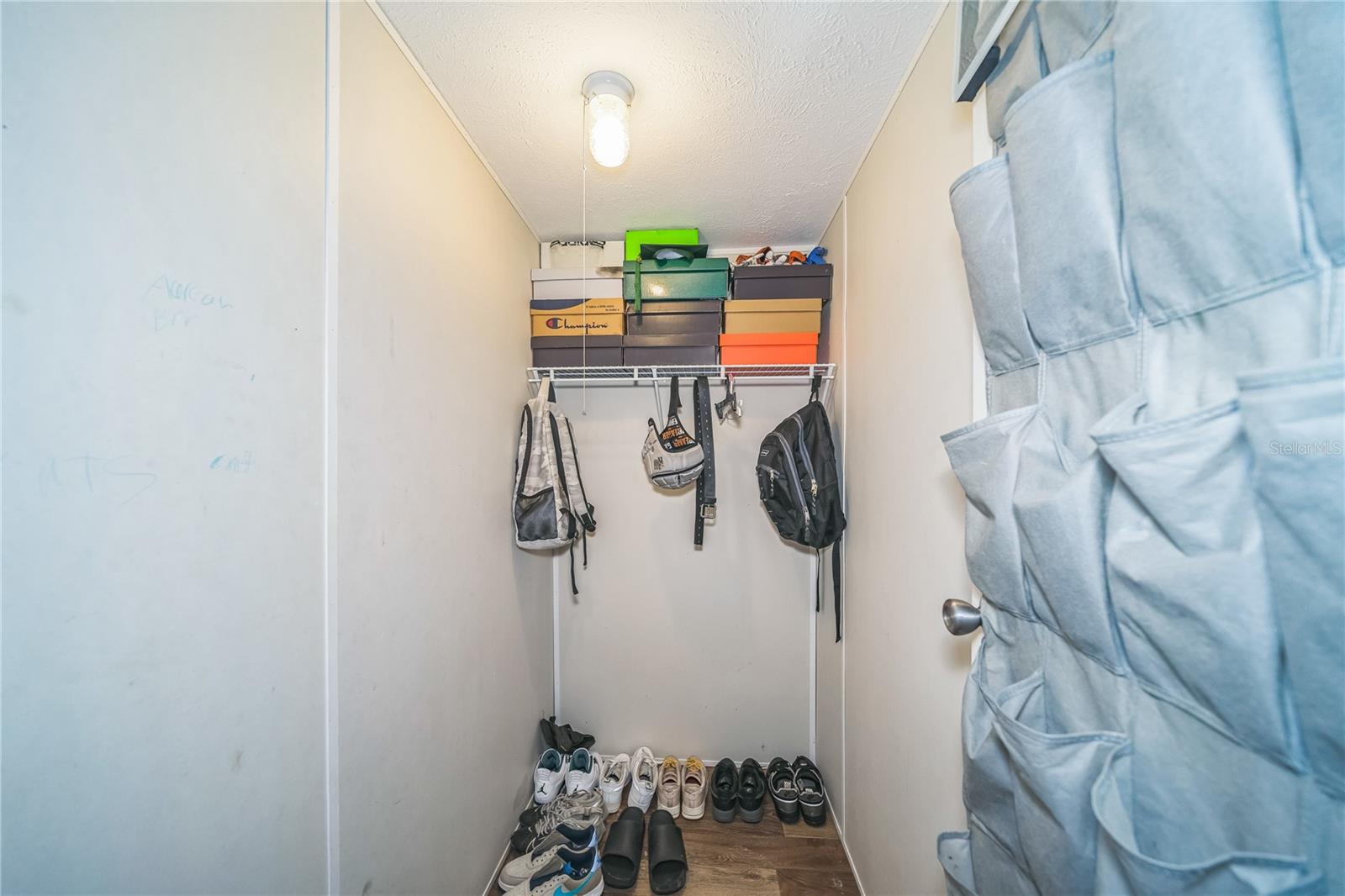 Image 18 of 26 For 10257 Syphon Drive