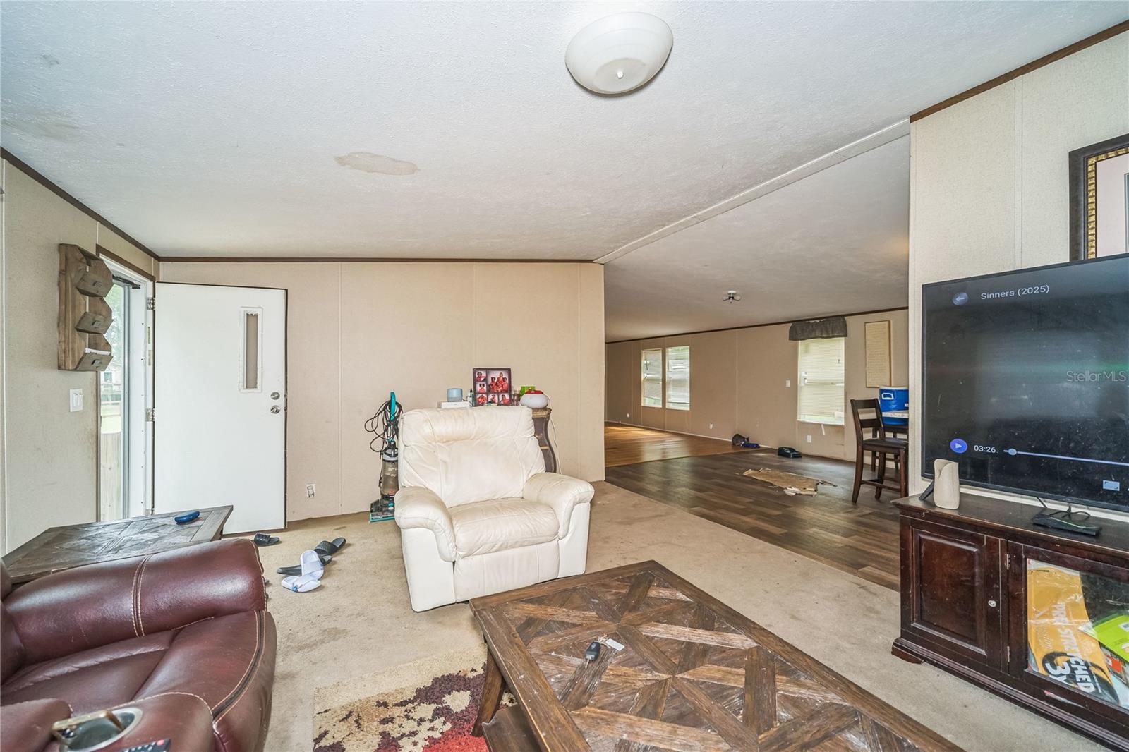 Image 6 of 26 For 10257 Syphon Drive