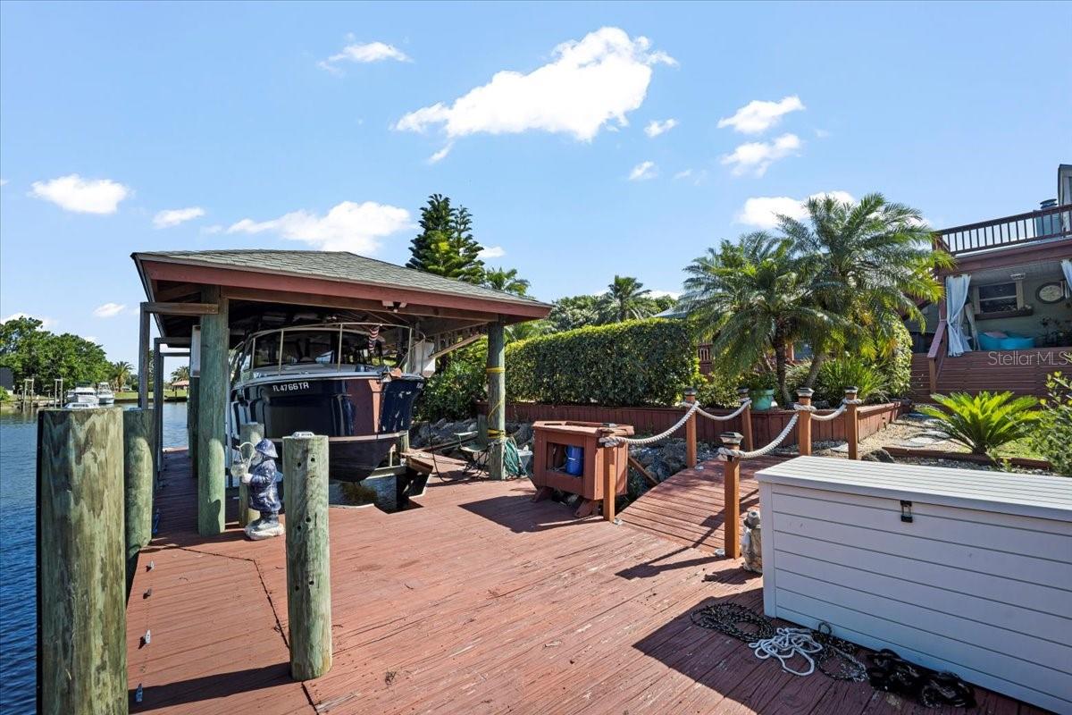 Image 30 of 61 For 20 Crescent Court N