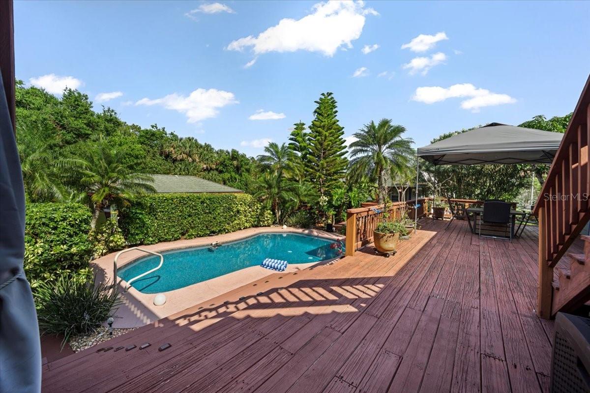 Image 39 of 61 For 20 Crescent Court N