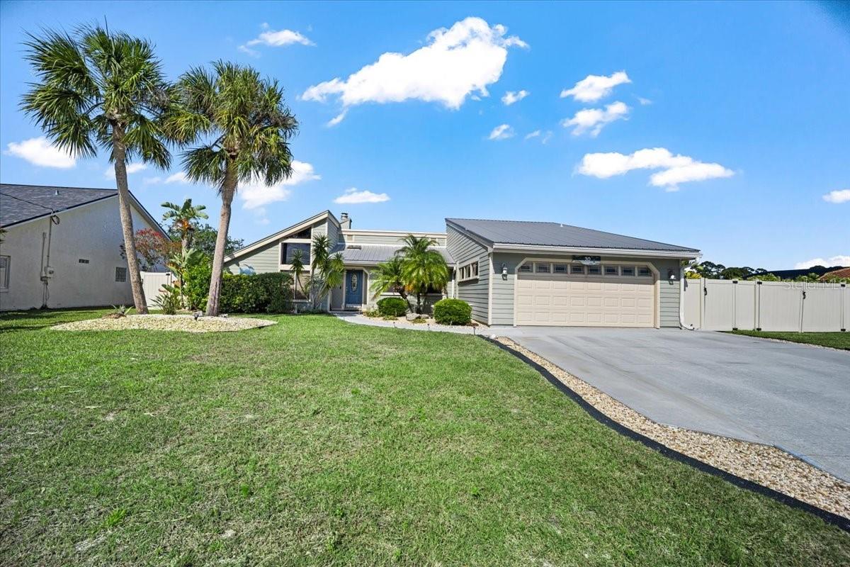 Image 51 of 61 For 20 Crescent Court N