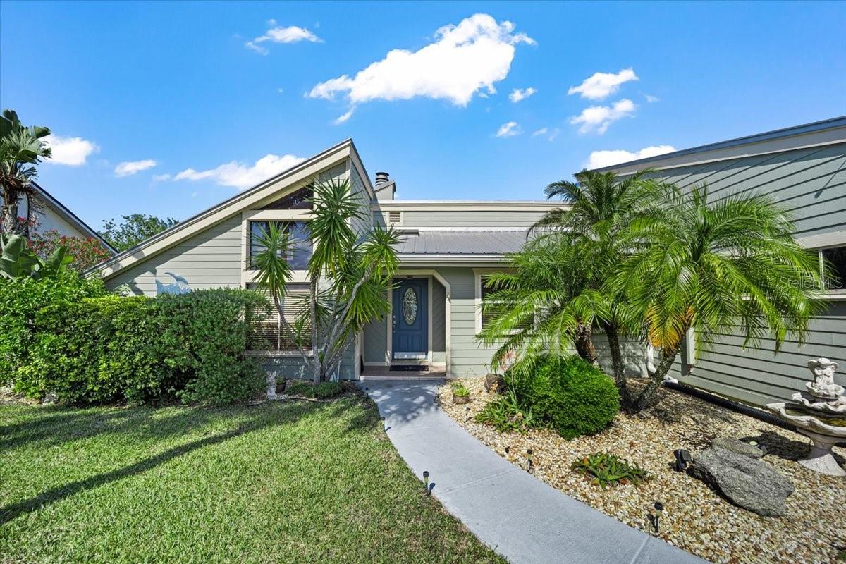 Image 55 of 61 For 20 Crescent Court N