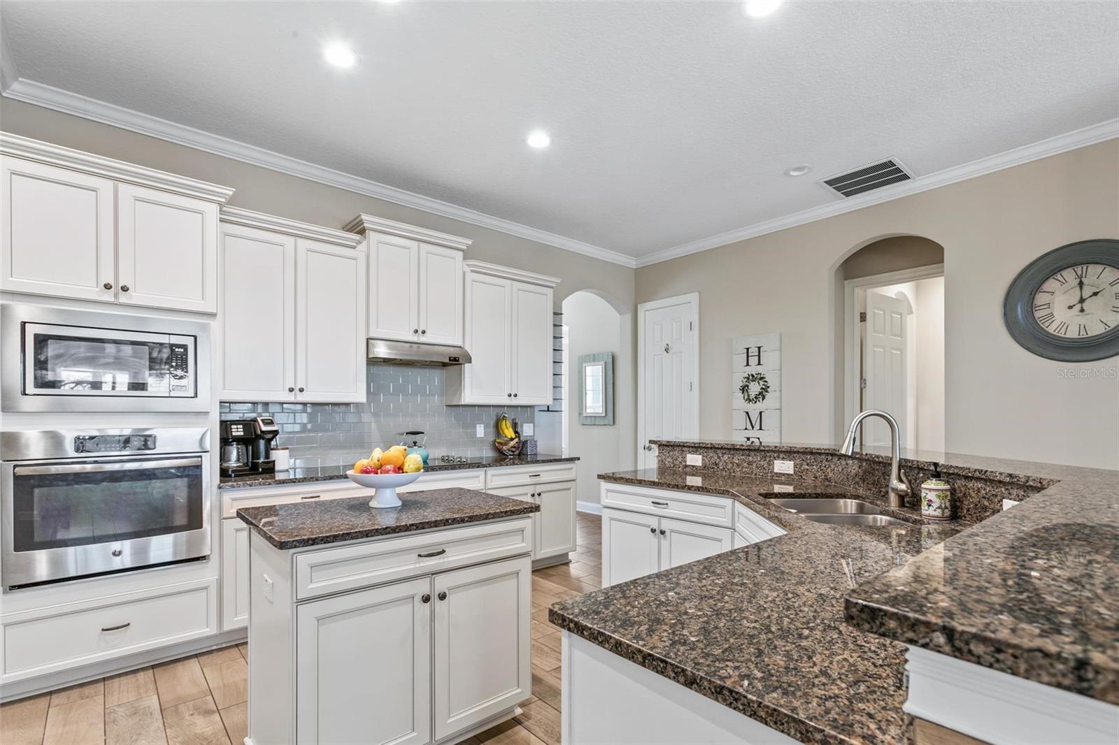 Image 16 of 74 For 433 Maribella Court