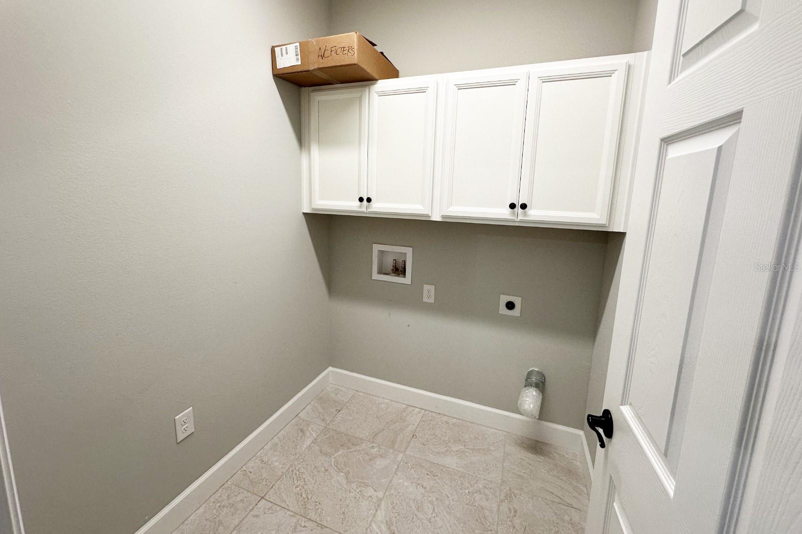 Image 36 of 50 For 37 Lagoon Way