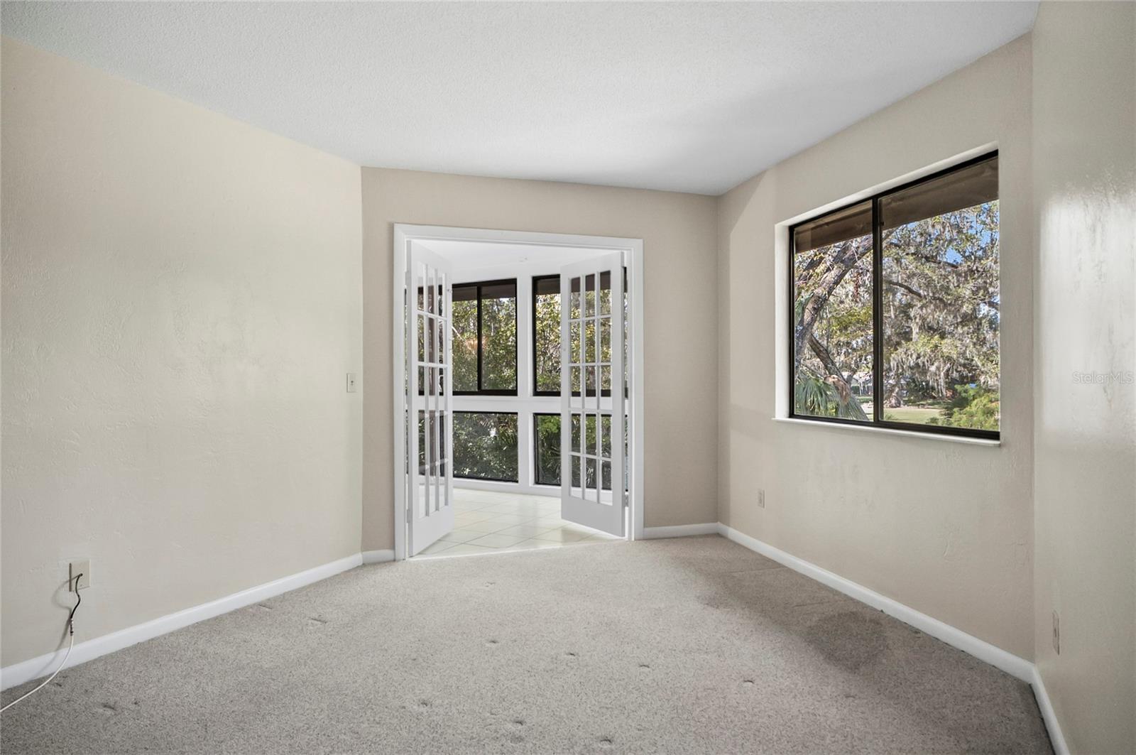 Image 22 of 41 For 18 Broadmore Circle 18