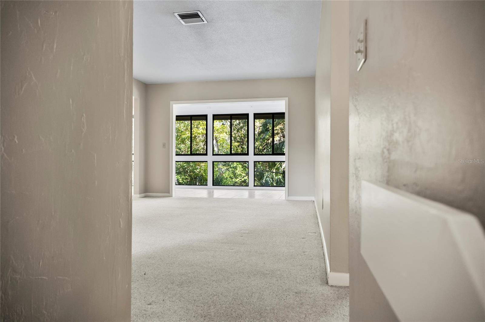 Image 6 of 41 For 18 Broadmore Circle 18