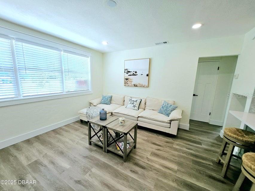 Image 16 of 41 For 68 Hibiscus Drive