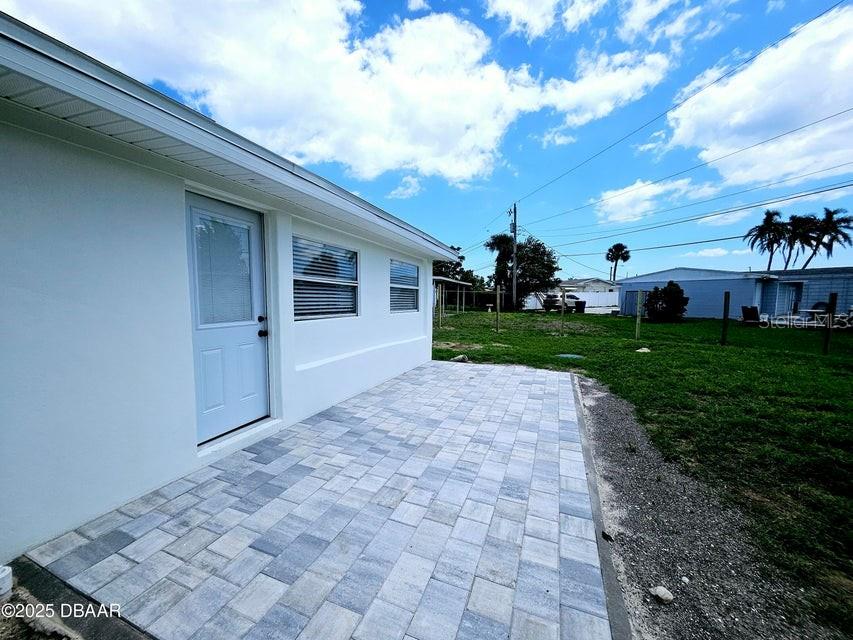 Image 32 of 41 For 68 Hibiscus Drive
