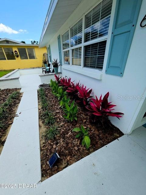 Image 7 of 41 For 68 Hibiscus Drive