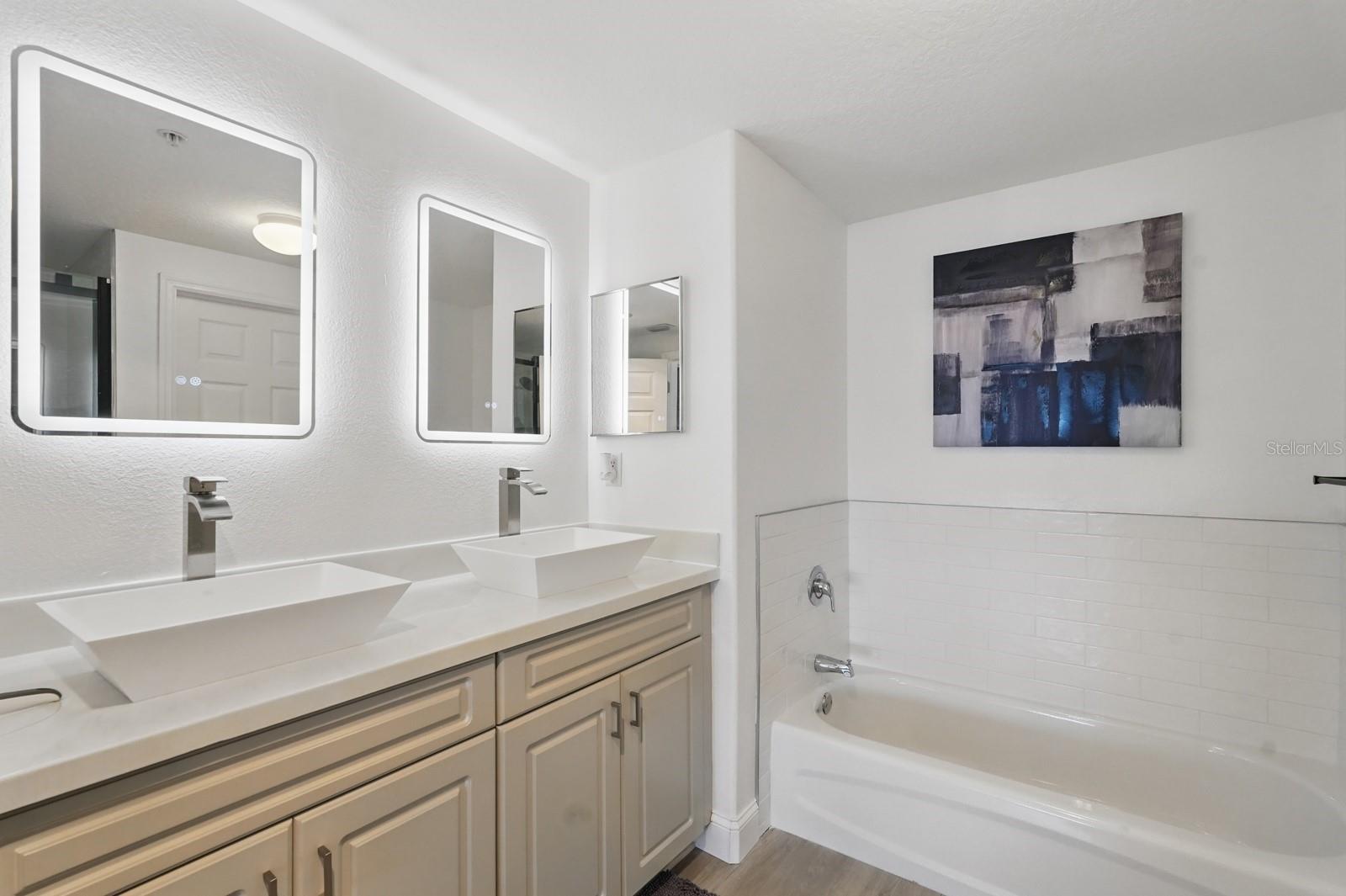 Image 23 of 40 For 80 Surfview Drive 511