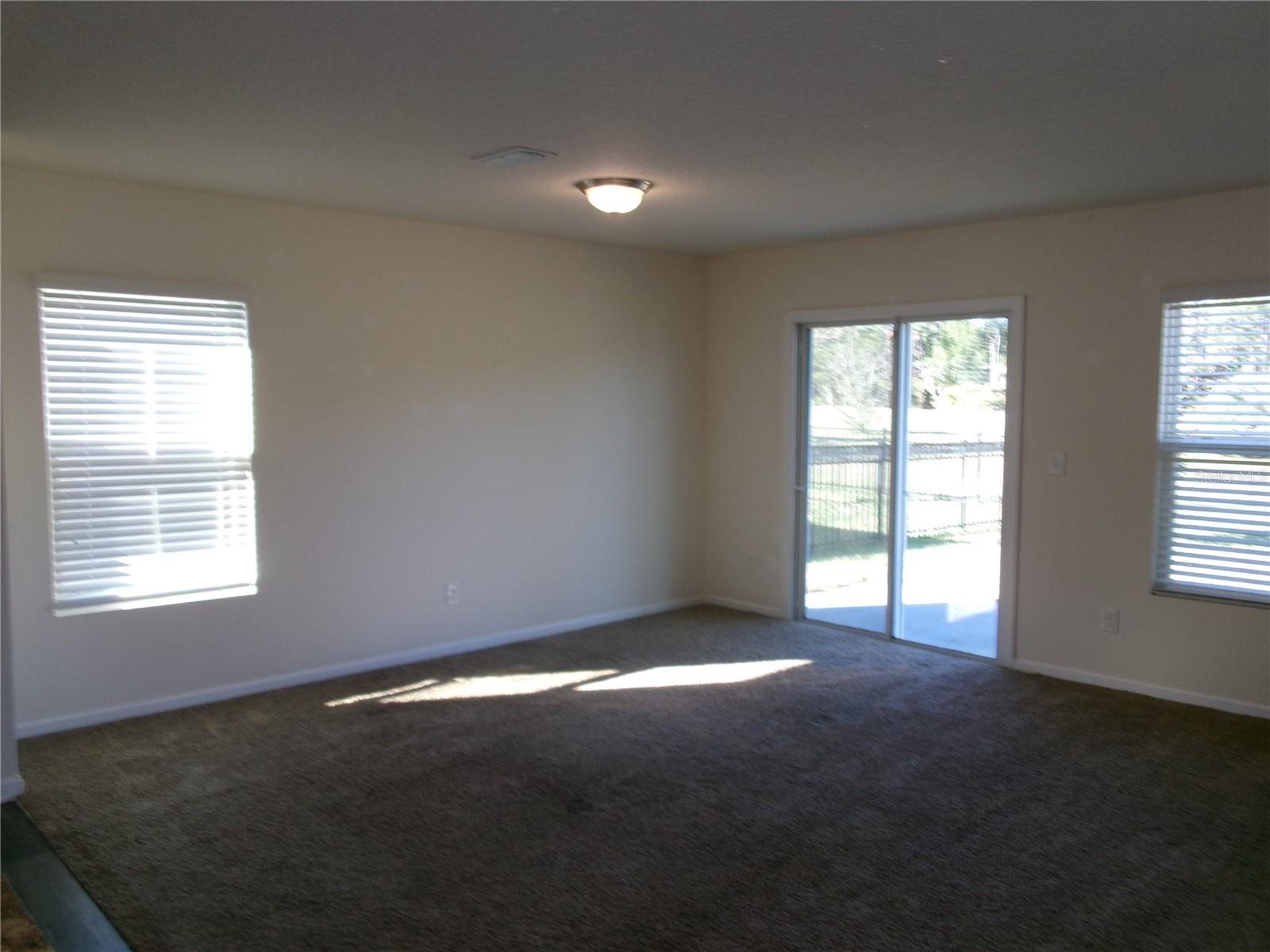Image 4 of 15 For 137 Fairway Court