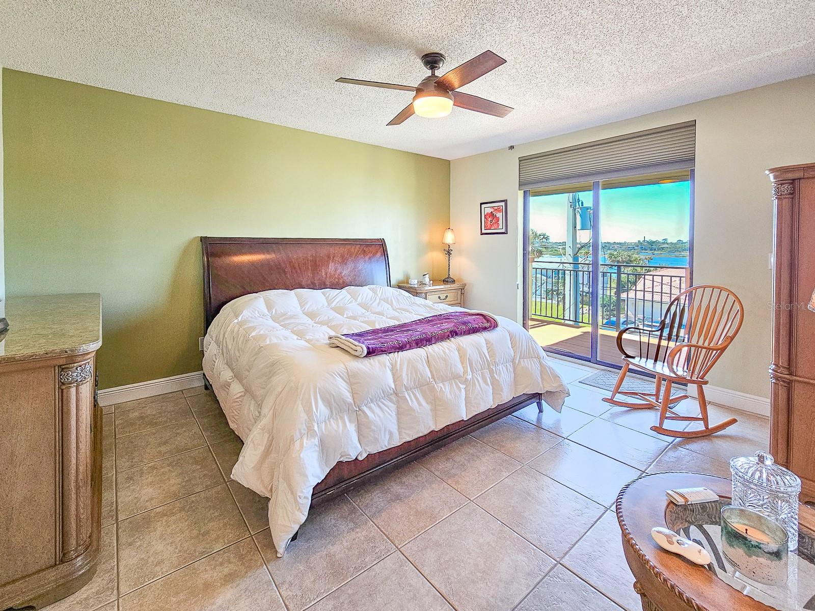 Image 18 of 38 For 2129 Ocean Shore Boulevard 2129