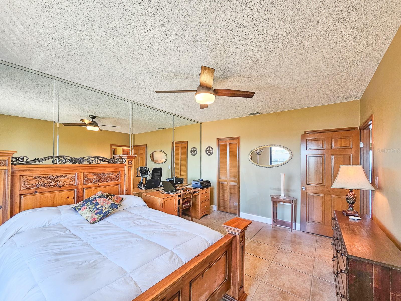 Image 27 of 38 For 2129 Ocean Shore Boulevard 2129