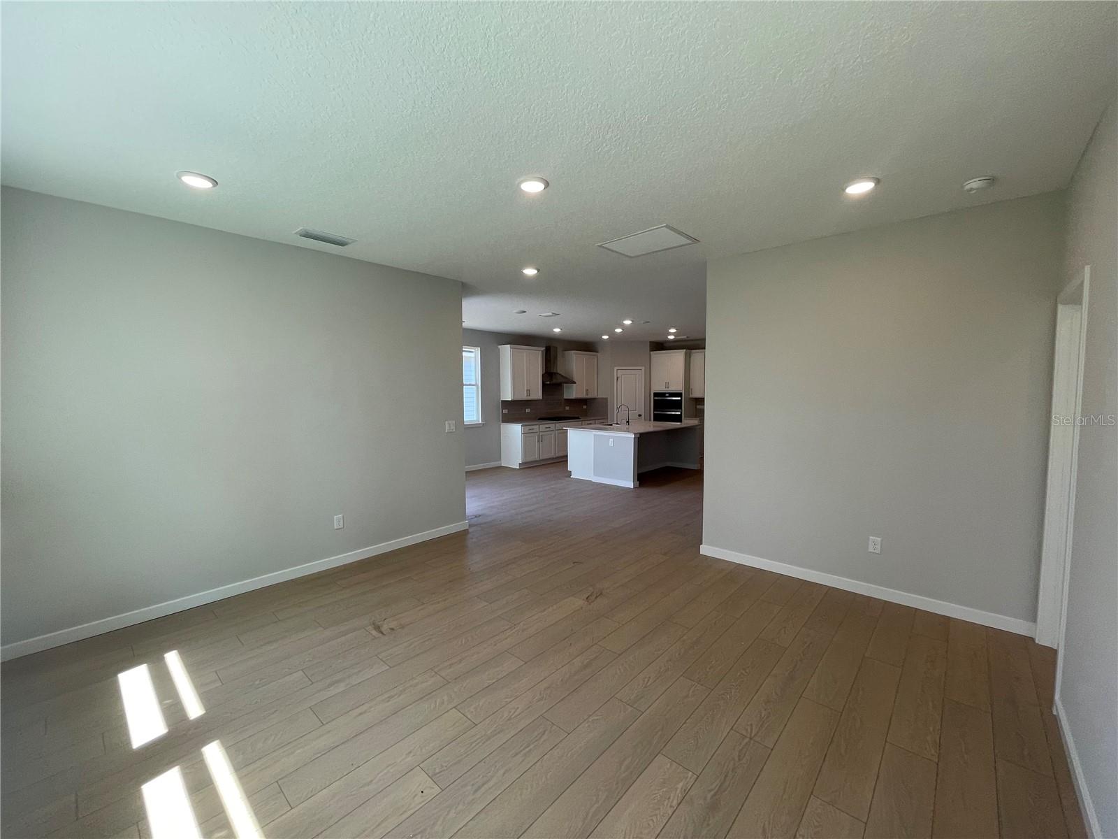 Image 30 of 40 For 43 Perseus Avenue