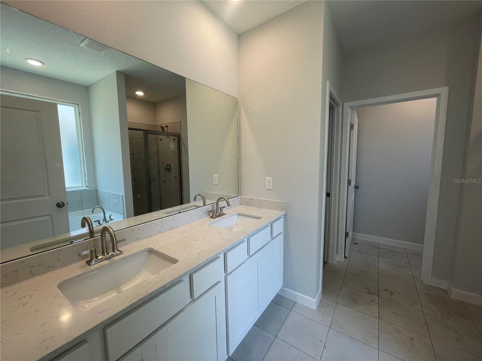 Image 33 of 40 For 43 Perseus Avenue