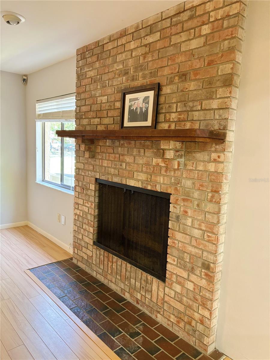 Image 11 of 35 For 20 Blakeshire Place