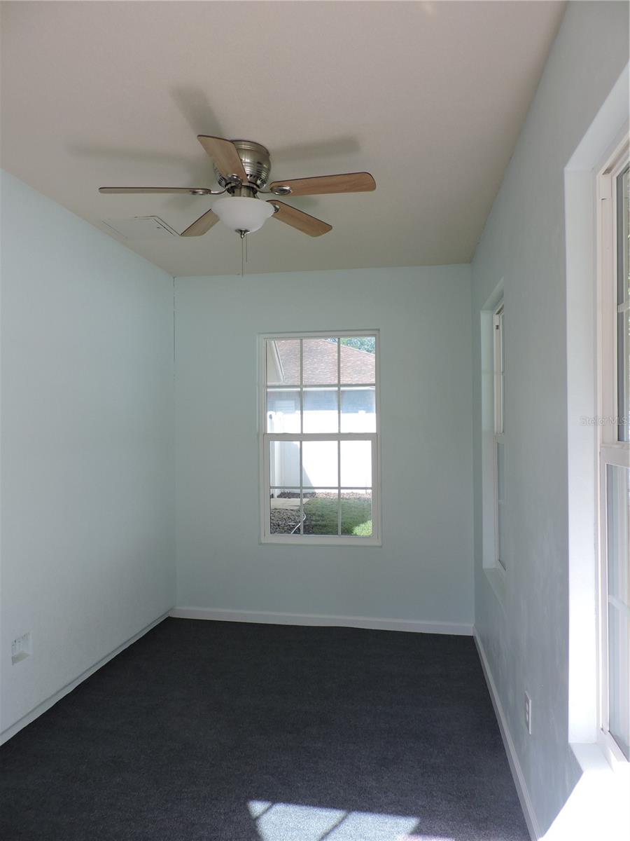 Image 26 of 38 For 543 Sandy Oaks Boulevard