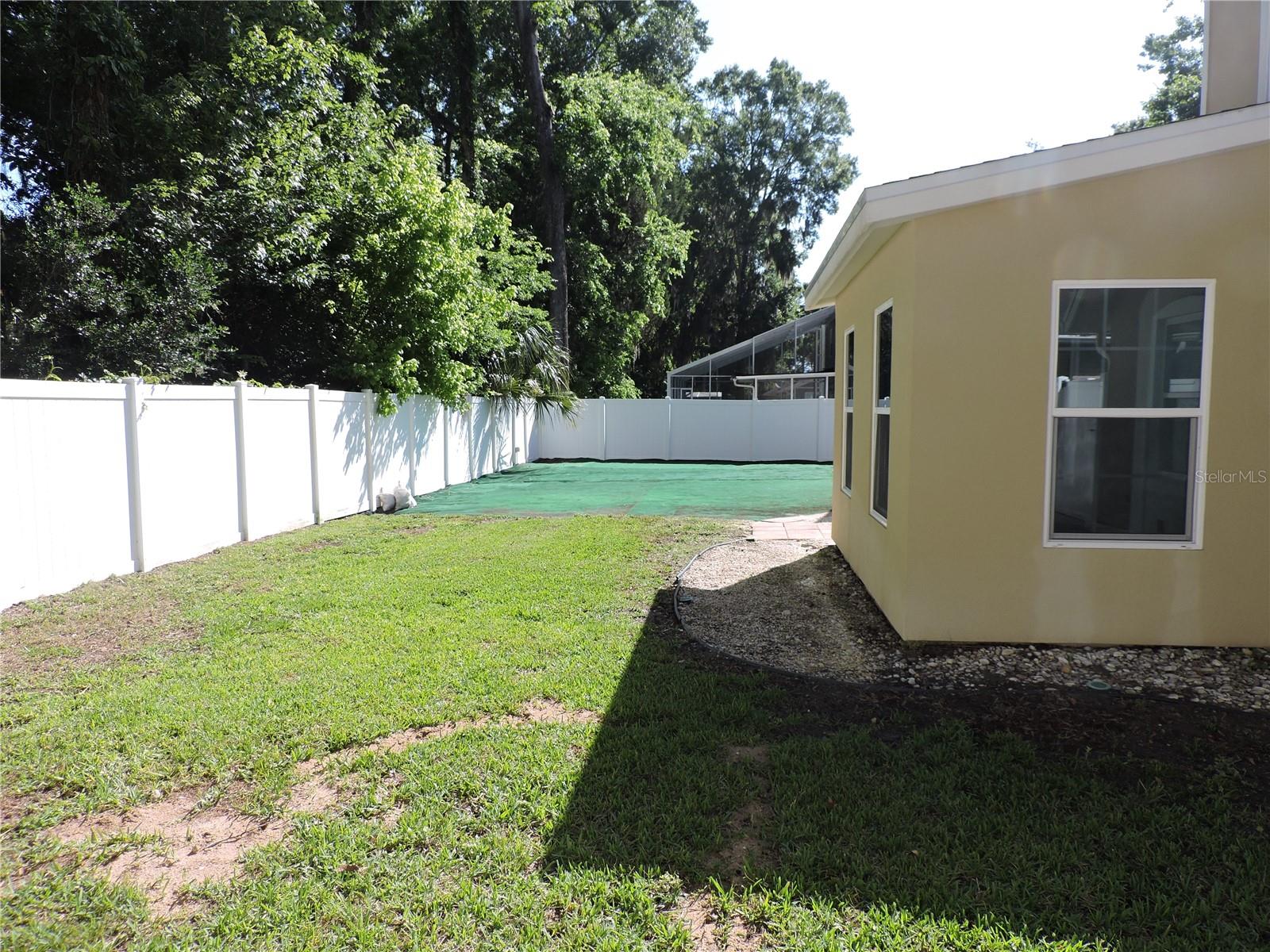 Image 32 of 38 For 543 Sandy Oaks Boulevard