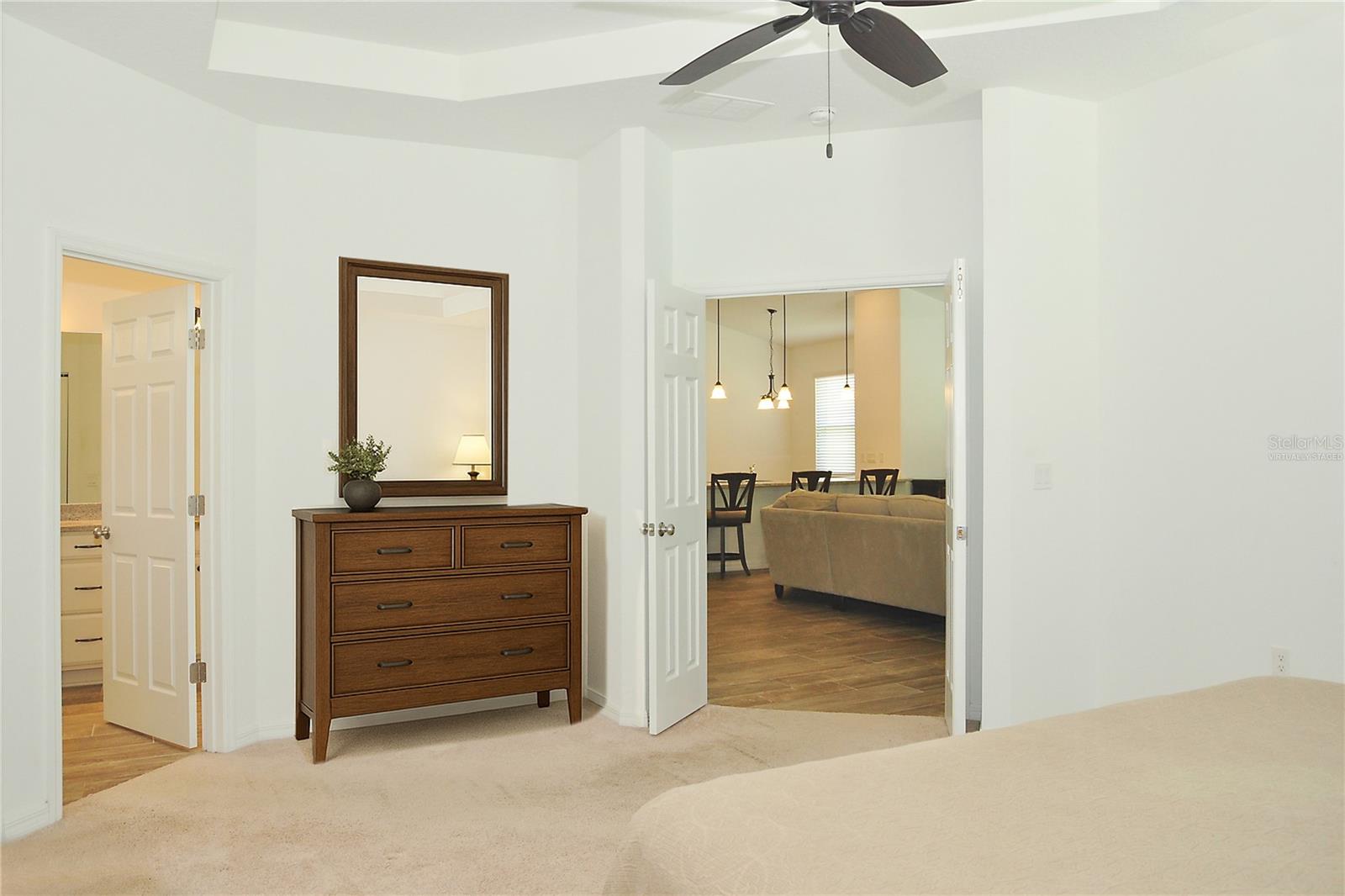 Image 23 of 49 For 139 Park Place Circle