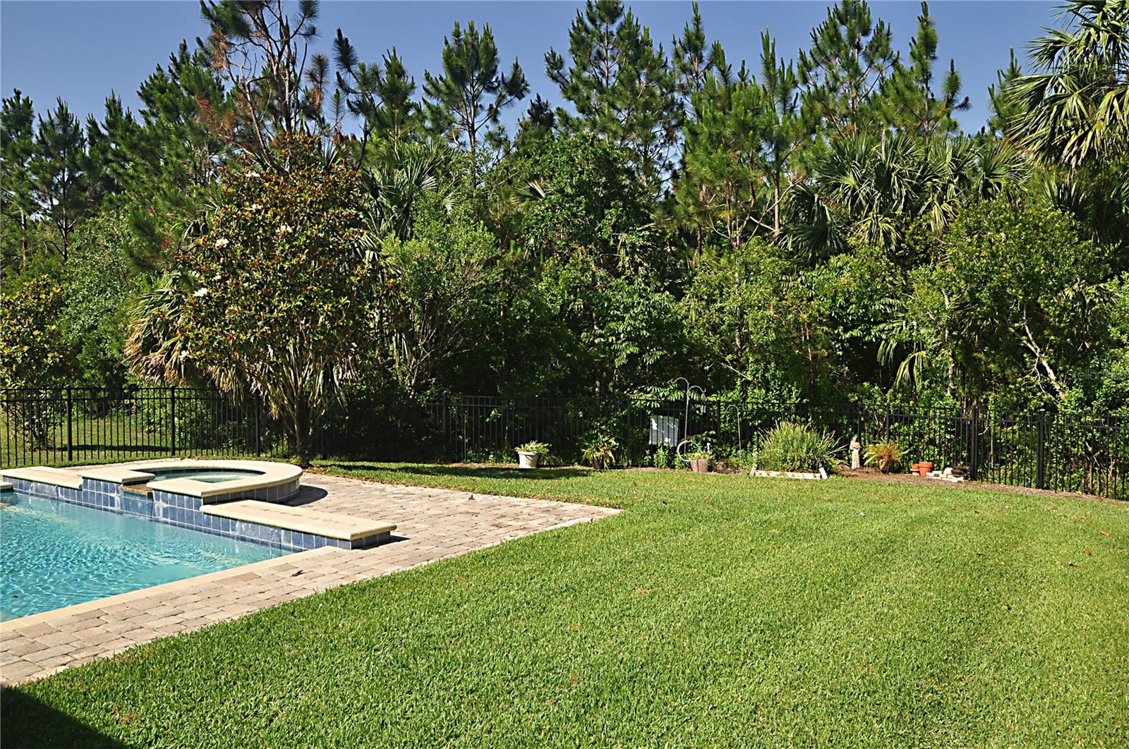 Image 40 of 49 For 139 Park Place Circle