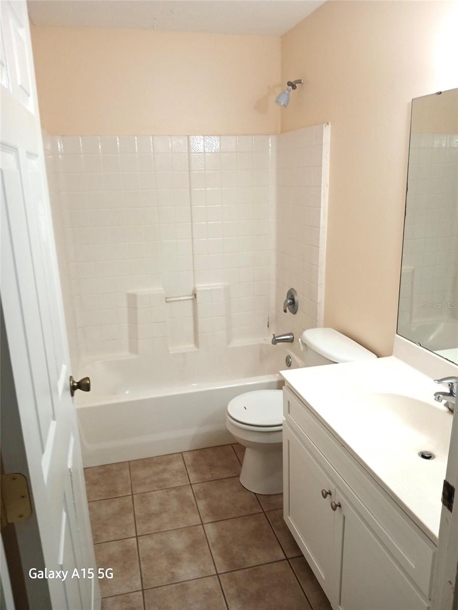 Image 4 of 7 For 28 Plateau Lane B