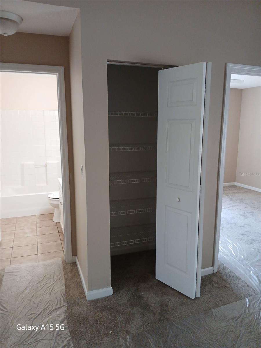 Image 5 of 7 For 28 Plateau Lane B