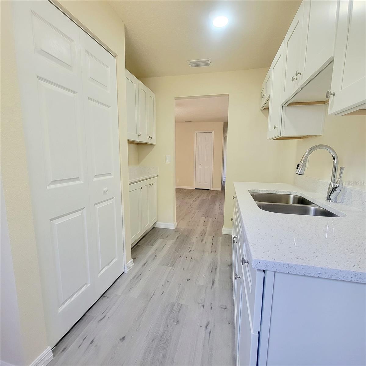 Image 6 of 57 For 741 Ellen Street