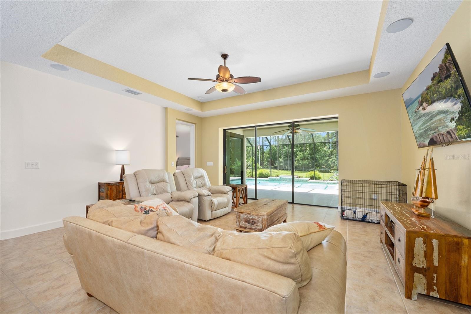 Image 15 of 73 For 27 Bay Court