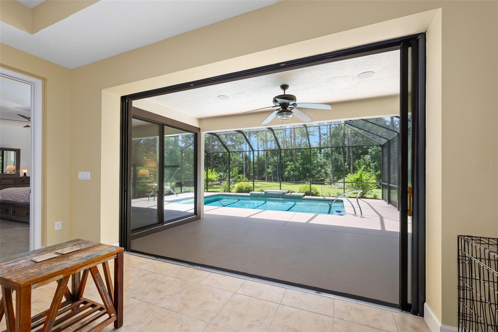 Image 17 of 73 For 27 Bay Court