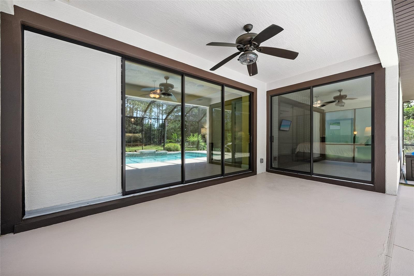 Image 33 of 73 For 27 Bay Court