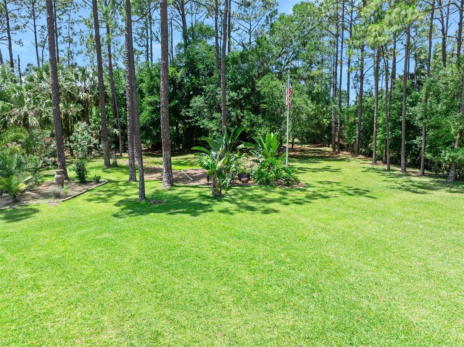 Image 49 of 73 For 27 Bay Court