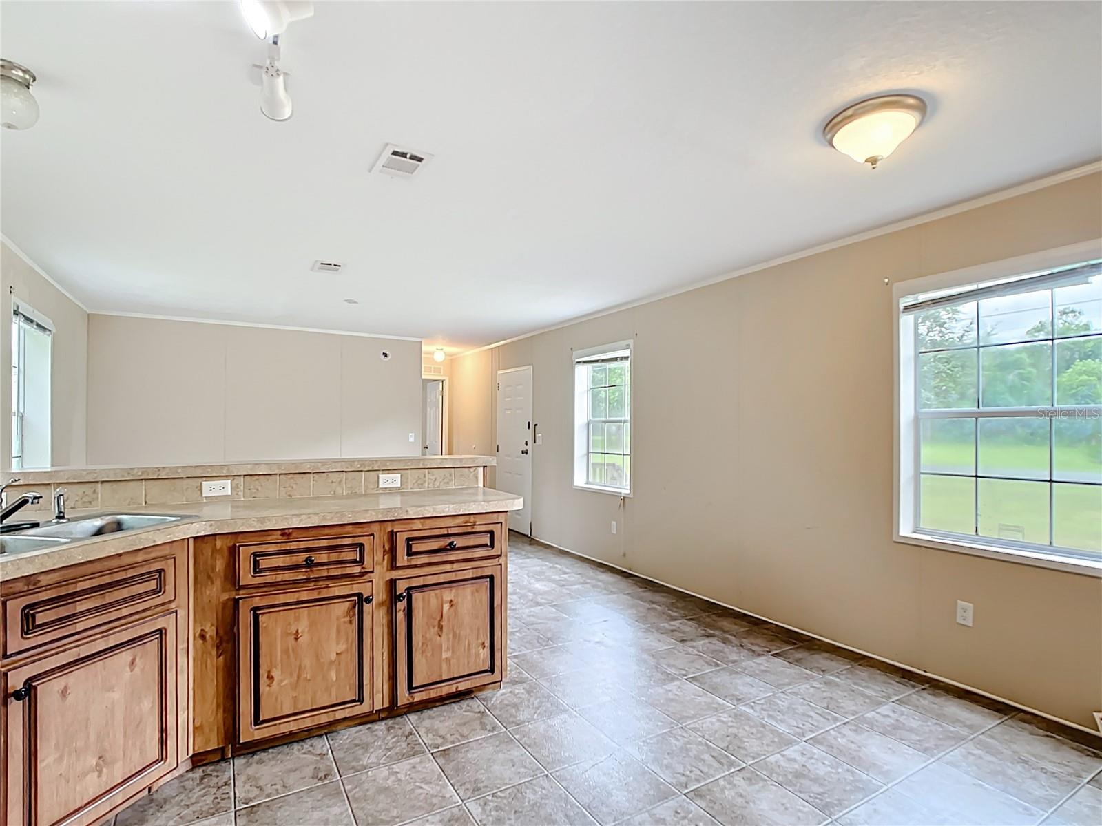 Image 10 of 41 For 15965 44th Avenue Road