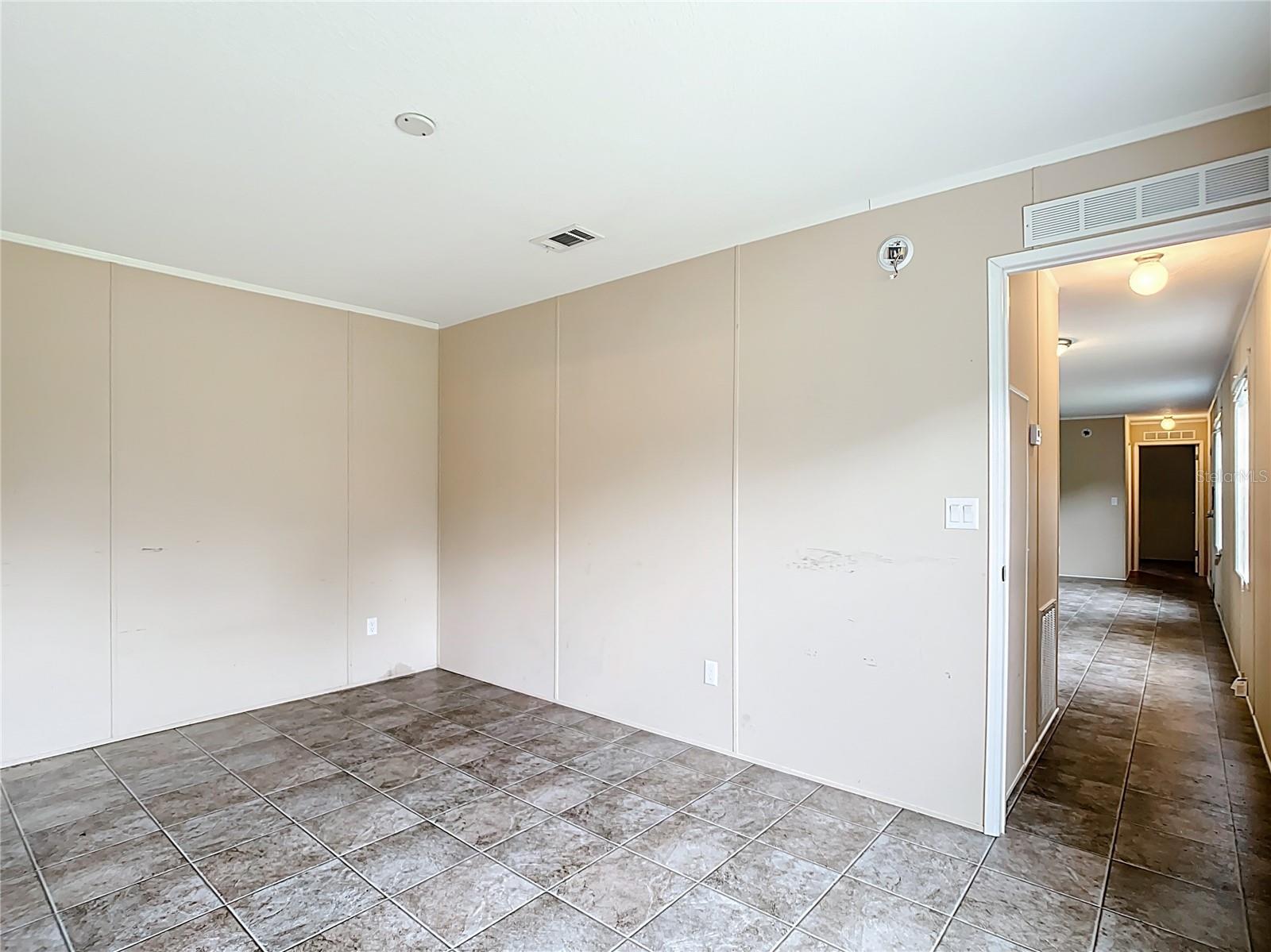 Image 16 of 41 For 15965 44th Avenue Road