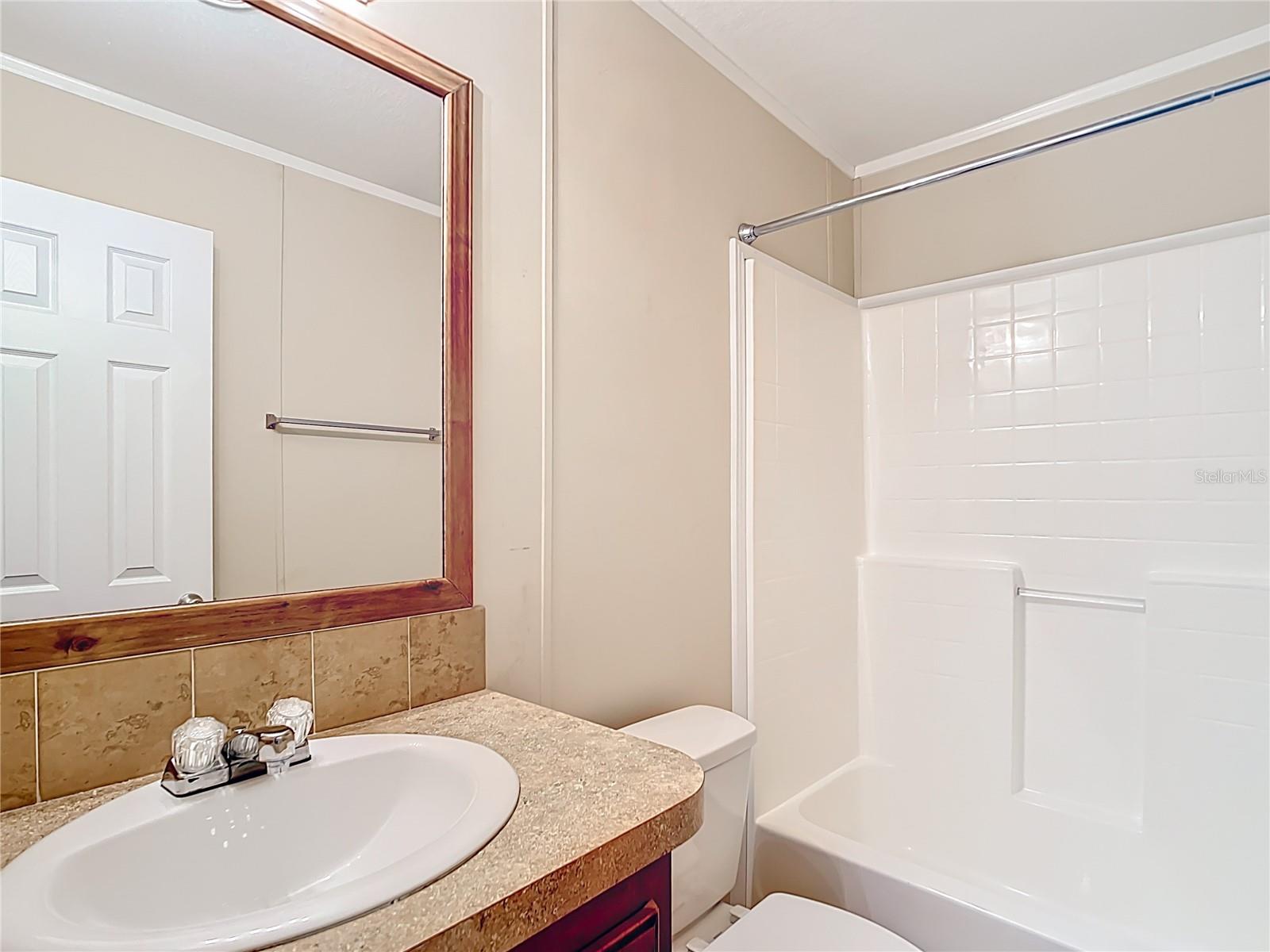 Image 31 of 41 For 15965 44th Avenue Road