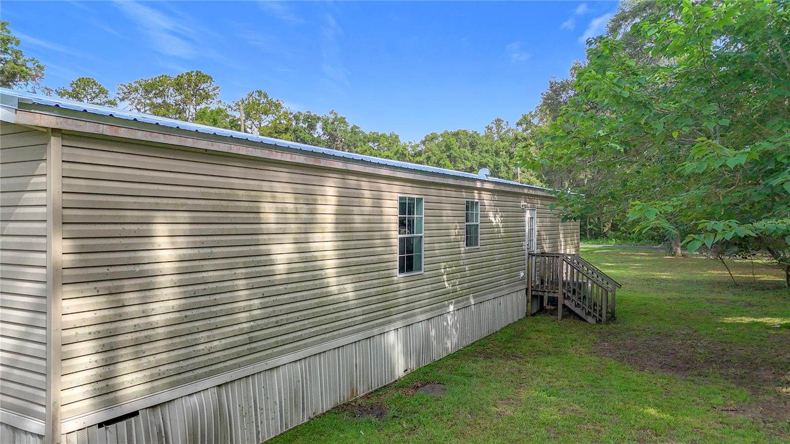 Image 36 of 41 For 15965 44th Avenue Road