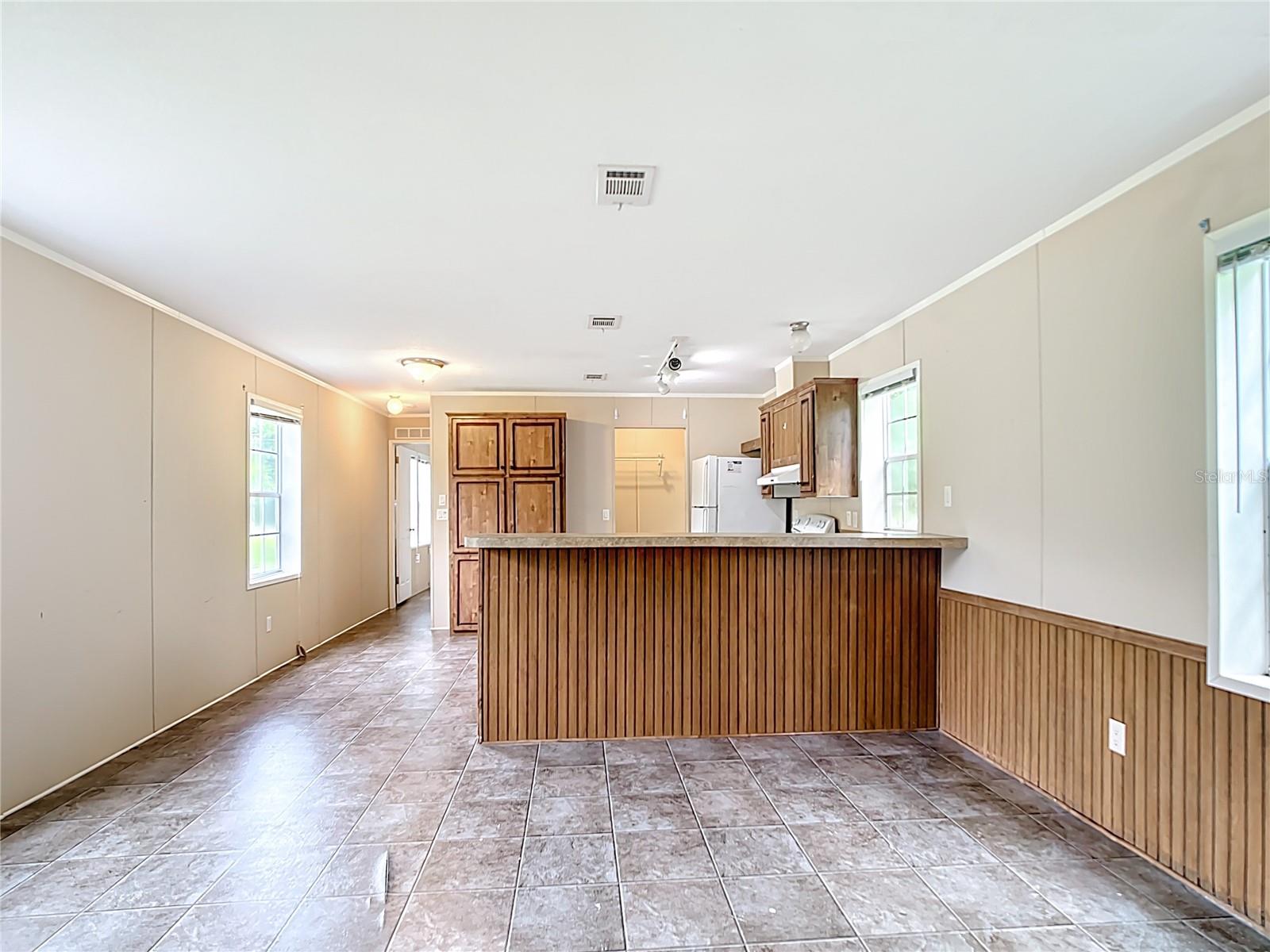 Image 6 of 41 For 15965 44th Avenue Road