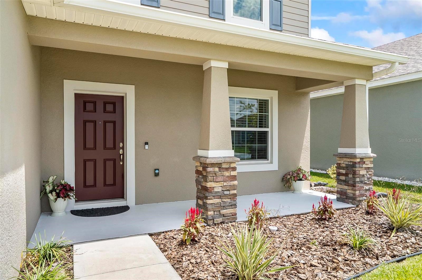 Image 4 of 55 For 40 Oakleaf Way