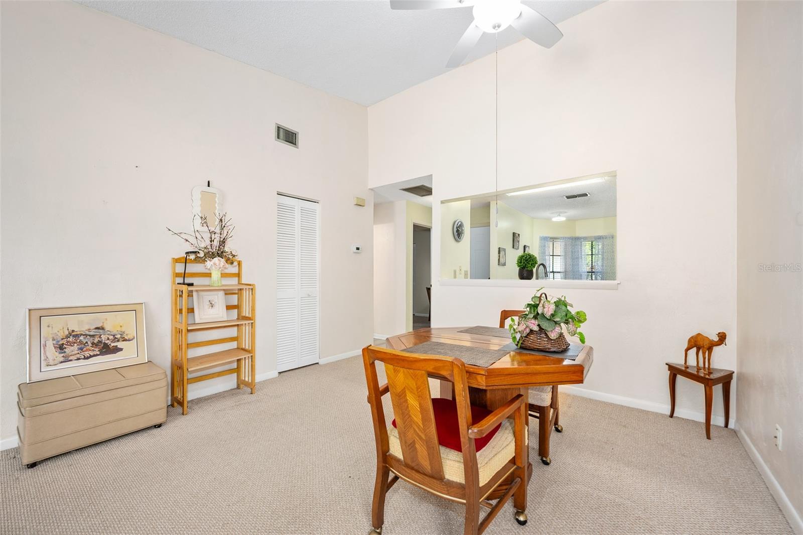 Image 11 of 29 For 915 Stonybrook Circle