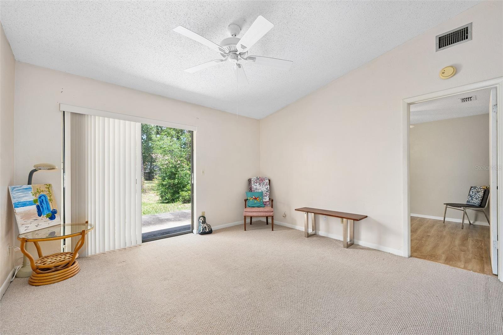 Image 13 of 29 For 915 Stonybrook Circle