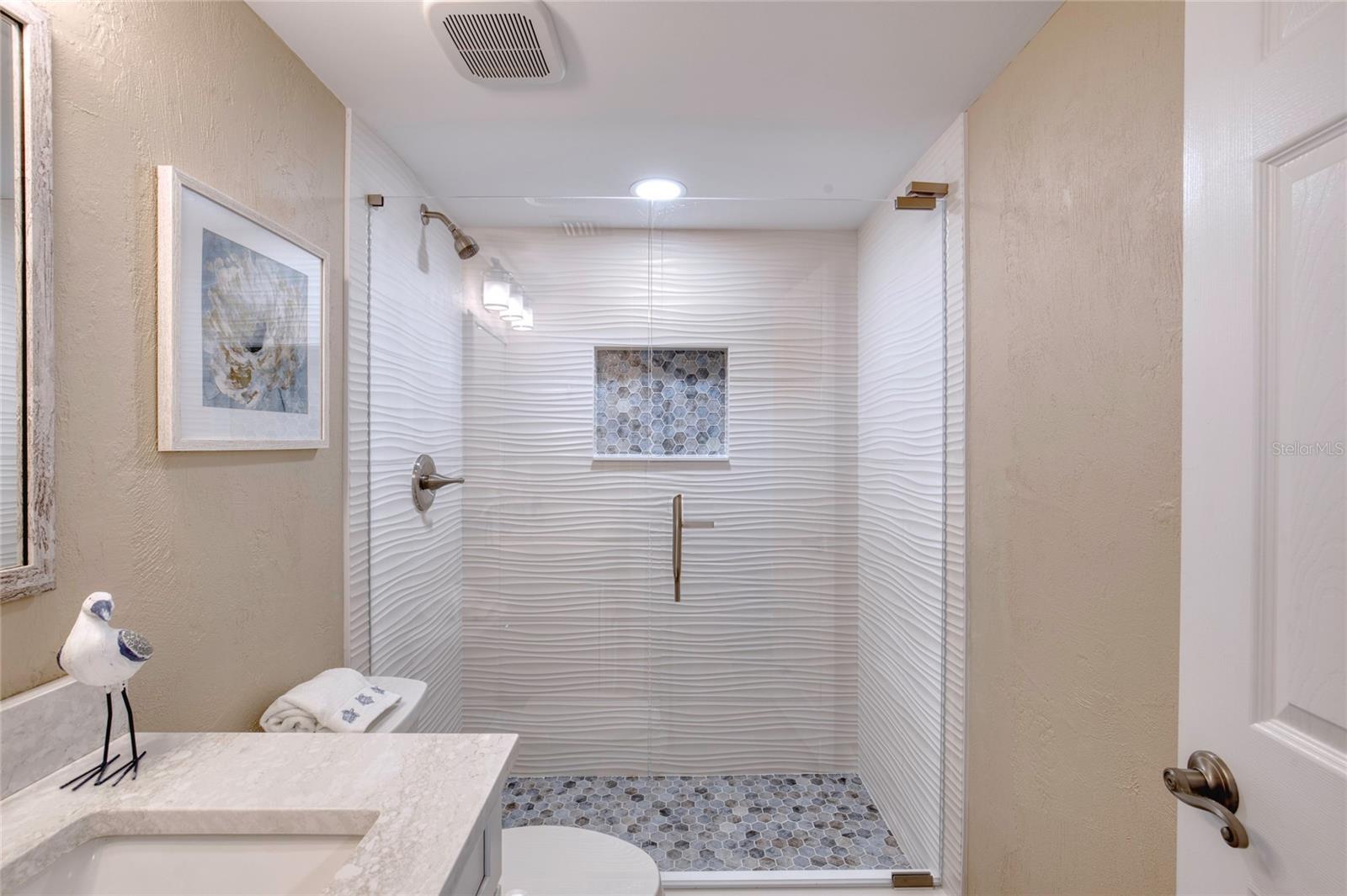 Image 12 of 59 For 1239 Ocean Shore Boulevard 11d