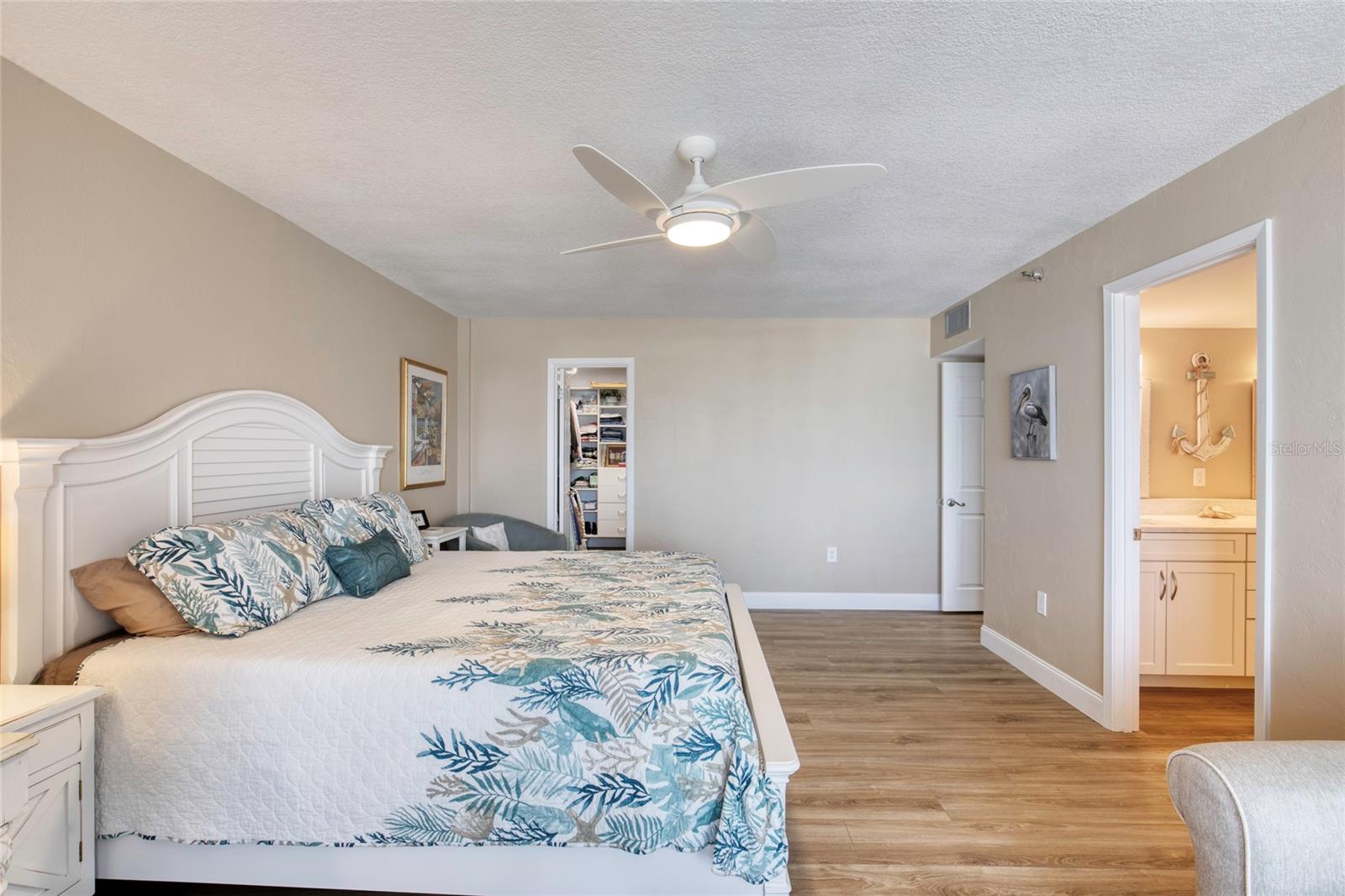 Image 16 of 59 For 1239 Ocean Shore Boulevard 11d