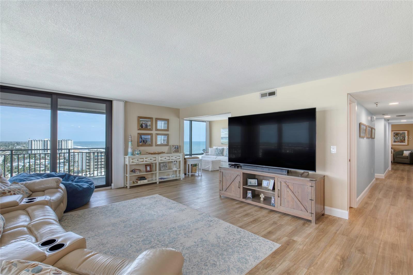 Image 32 of 59 For 1239 Ocean Shore Boulevard 11d