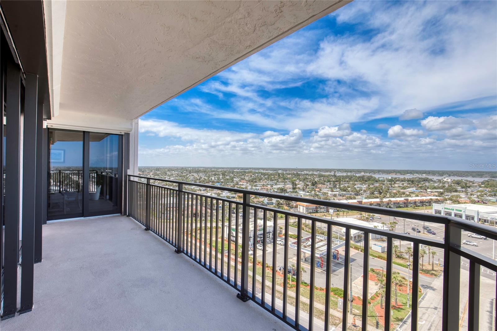 Image 44 of 59 For 1239 Ocean Shore Boulevard 11d