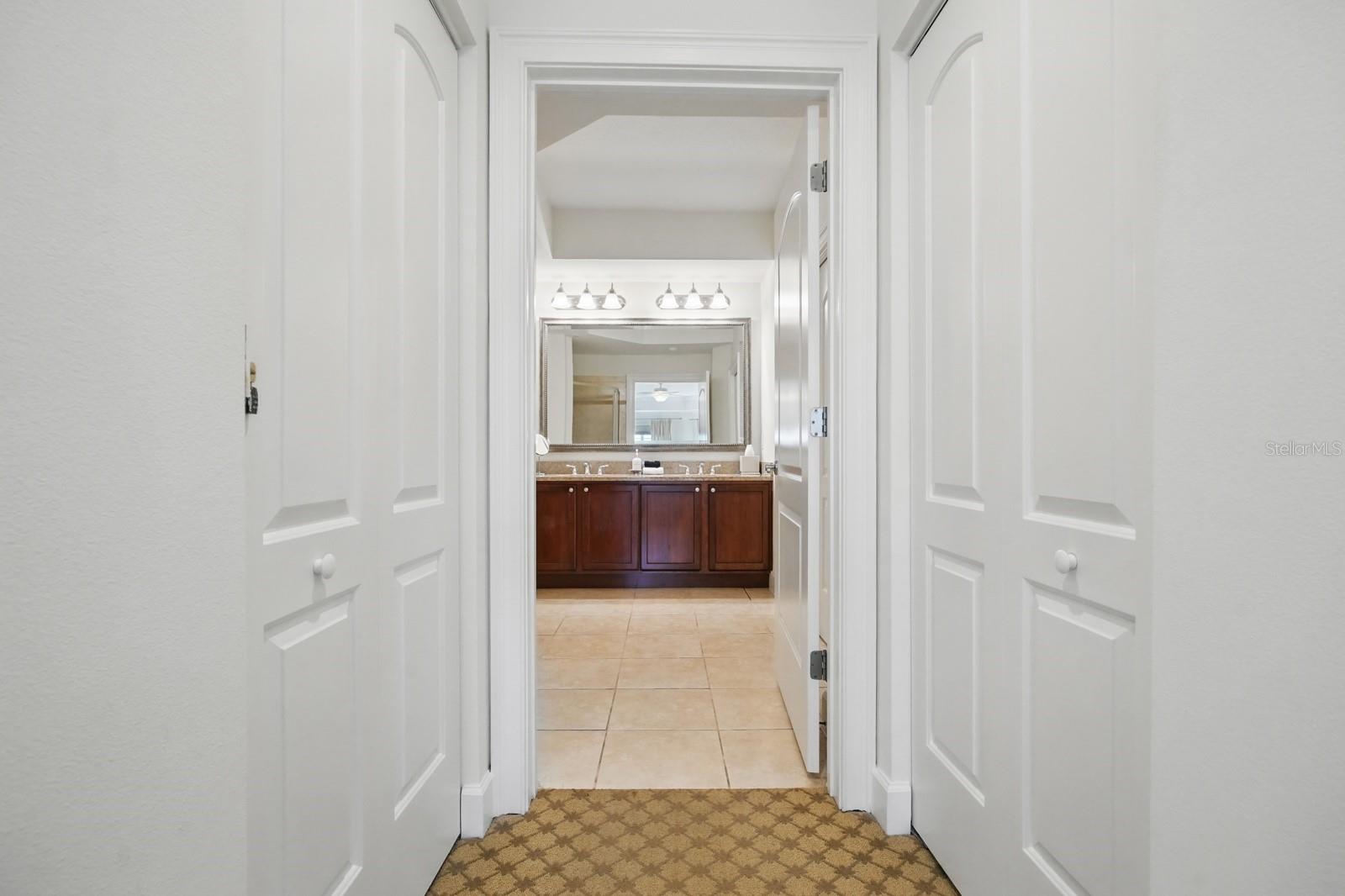 Image 18 of 49 For 102 Yacht Harbor Drive 263