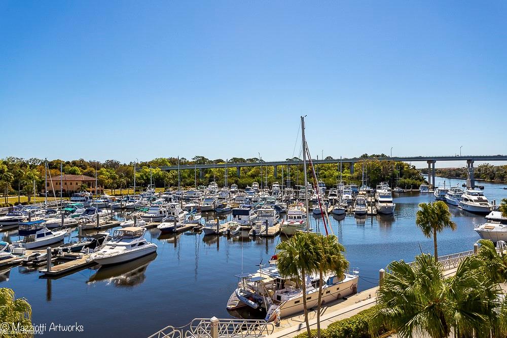 Image 31 of 49 For 102 Yacht Harbor Drive 263