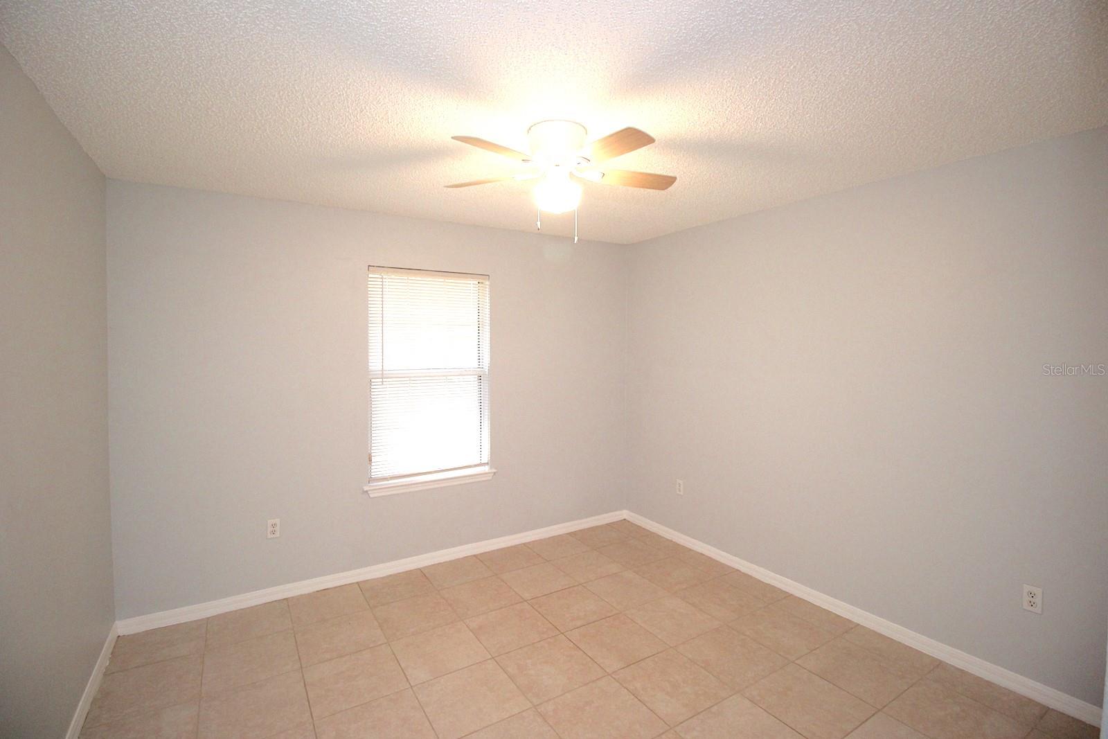 Listing photo id 30 for 12 Round Table Lane