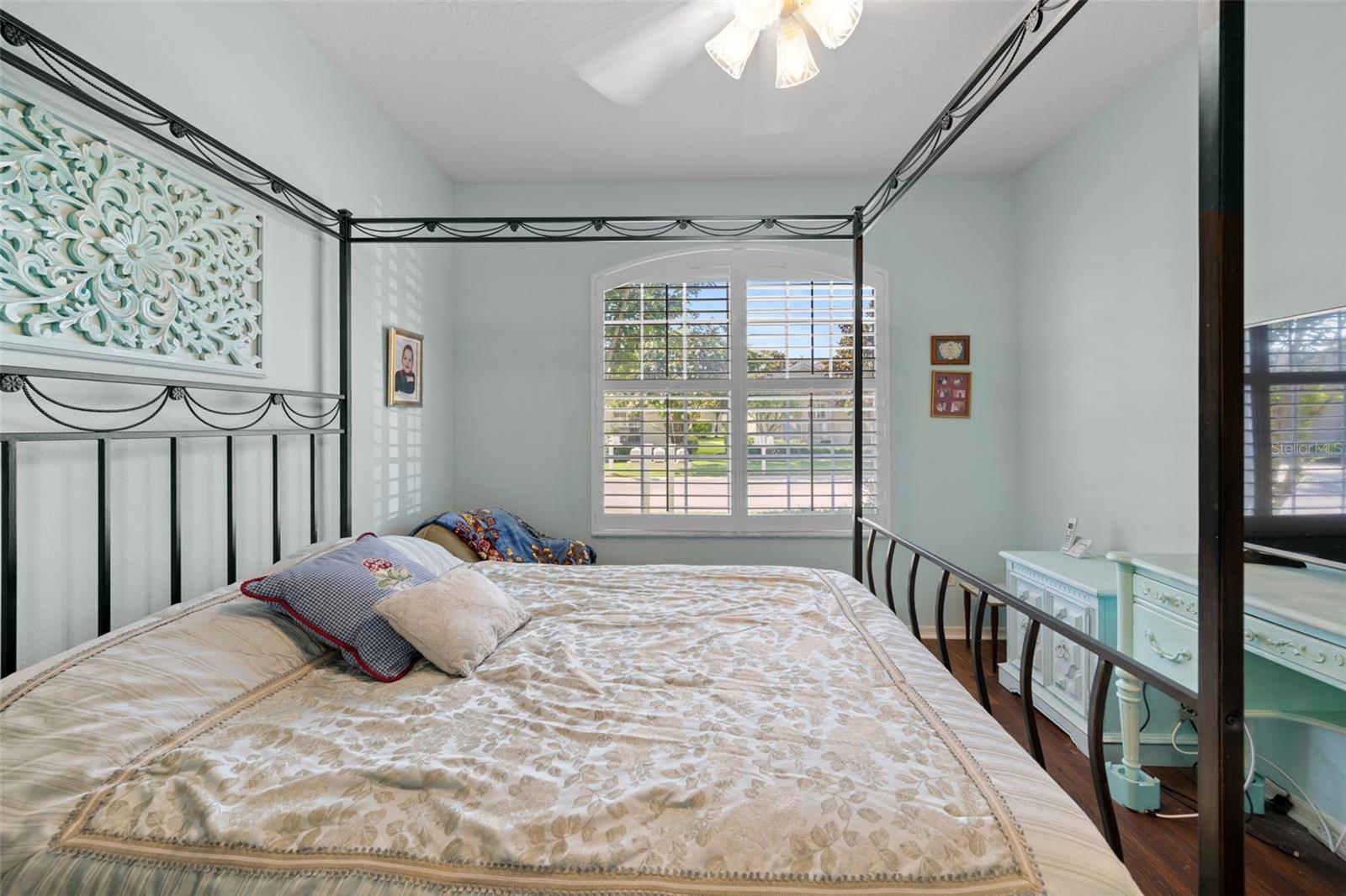 Image 20 of 55 For 33 Veranda Way 33