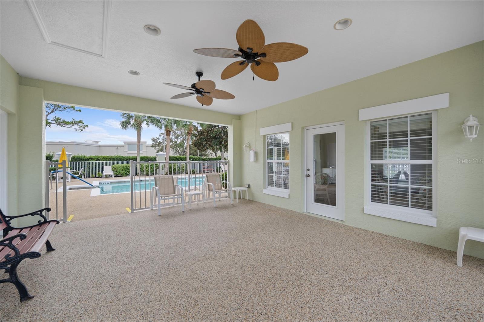 Image 44 of 55 For 33 Veranda Way 33