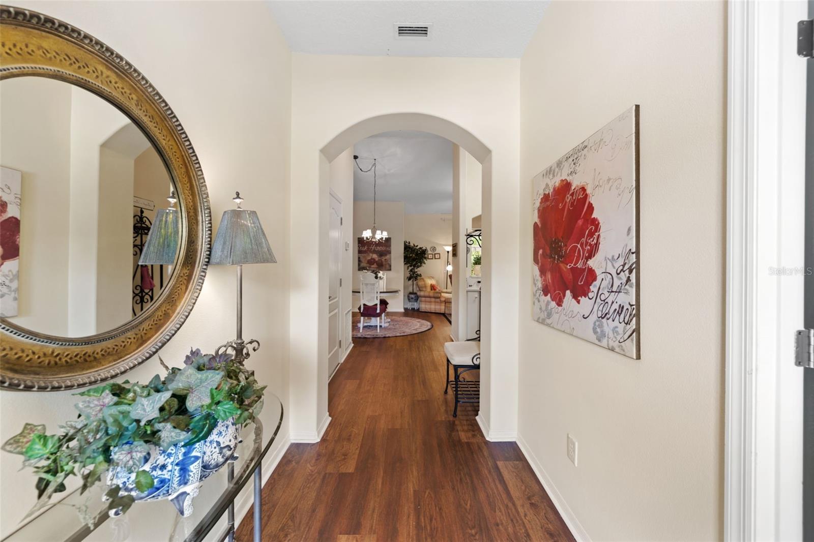 Image 5 of 55 For 33 Veranda Way 33
