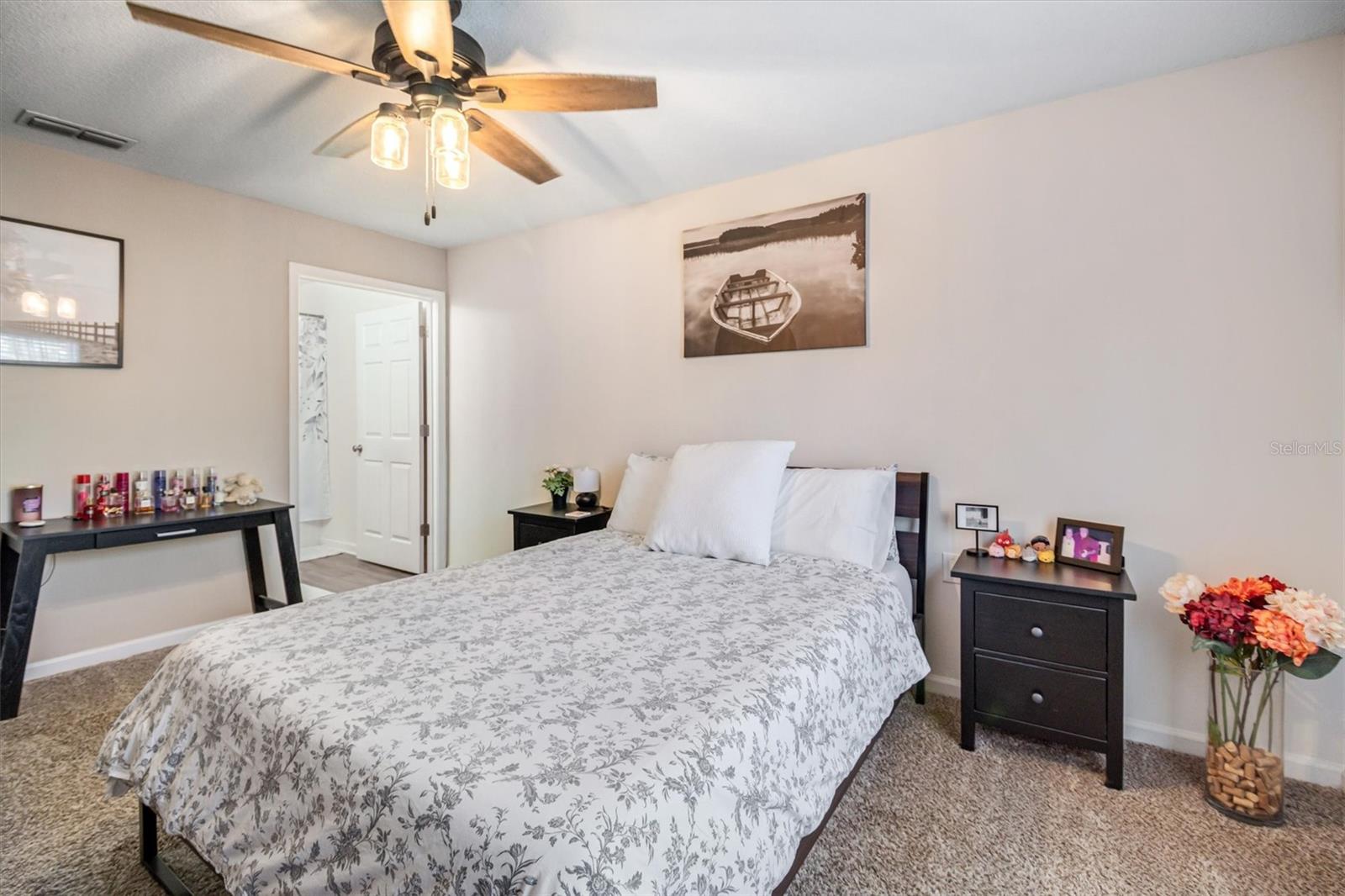 Image 16 of 27 For 8542 Jasper Avenue